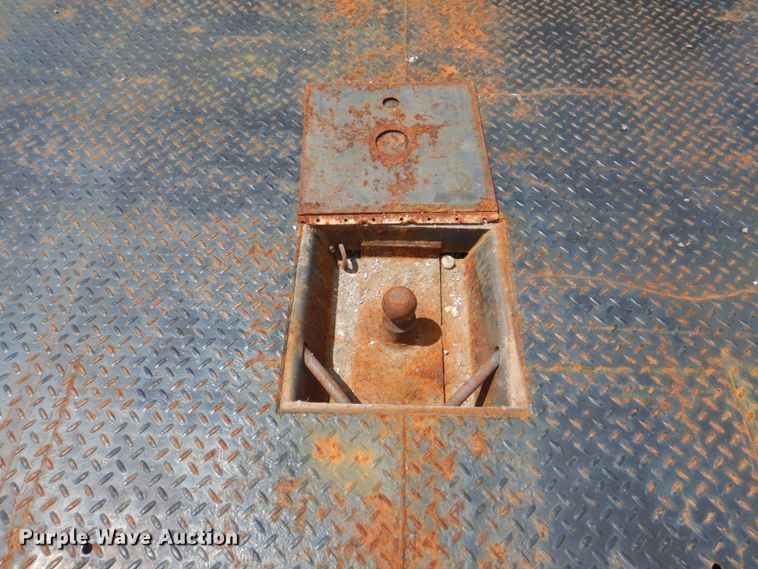 image for item JF9141 2007 Ford F550 Super Duty XL  SuperCab flatbed truck