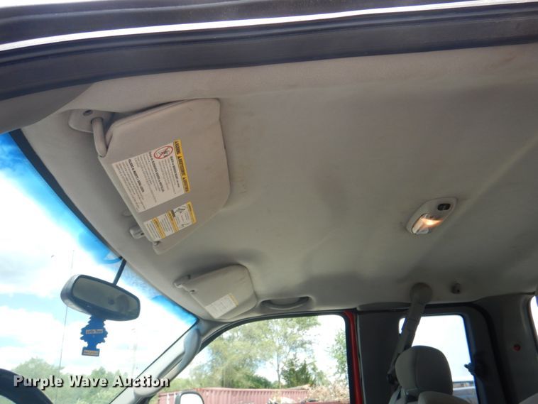 image for item JF9141 2007 Ford F550 Super Duty XL  SuperCab flatbed truck