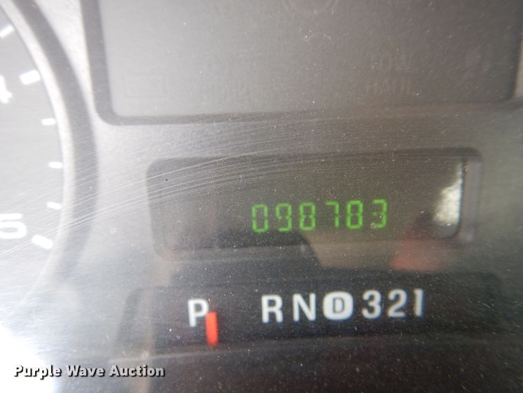 image for item JF9141 2007 Ford F550 Super Duty XL  SuperCab flatbed truck