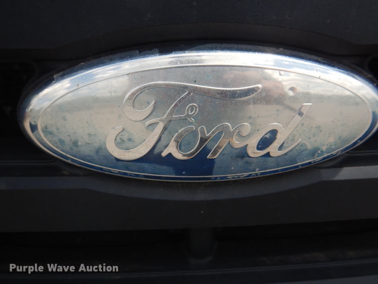 image for item JF9141 2007 Ford F550 Super Duty XL  SuperCab flatbed truck