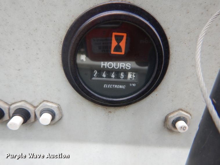 image for item JI9617 1997 Clarke American Lincoln 6700  sweeper