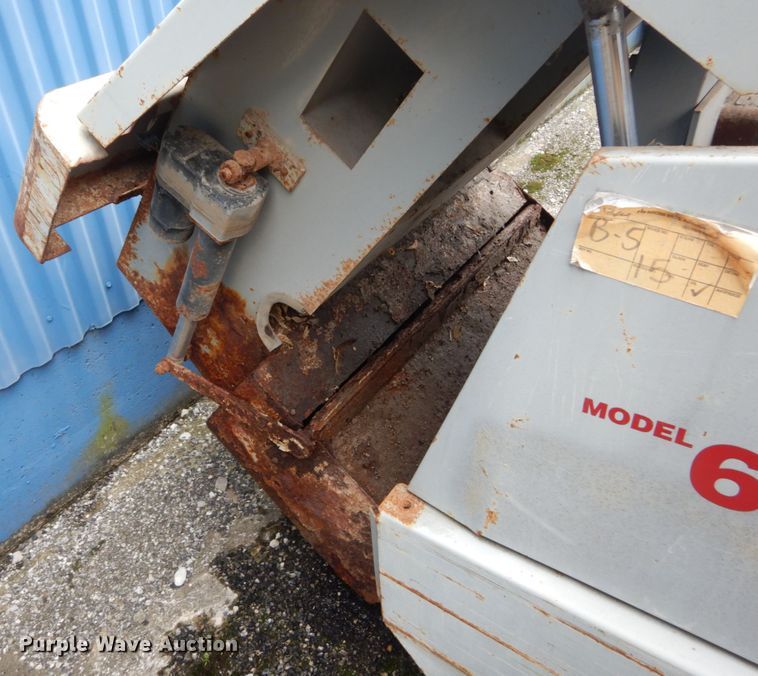 image for item JI9617 1997 Clarke American Lincoln 6700  sweeper