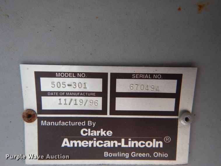 image for item JI9617 1997 Clarke American Lincoln 6700  sweeper