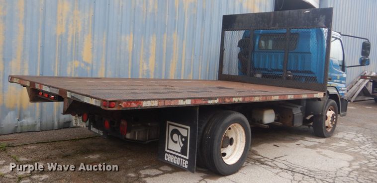 image for item JI9621 2006 Ford LCF  flatbed truck