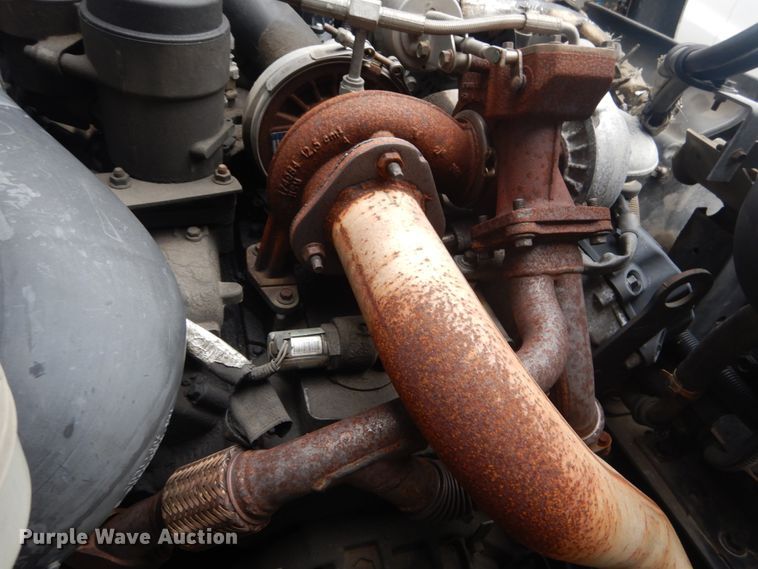 image for item JI9621 2006 Ford LCF  flatbed truck