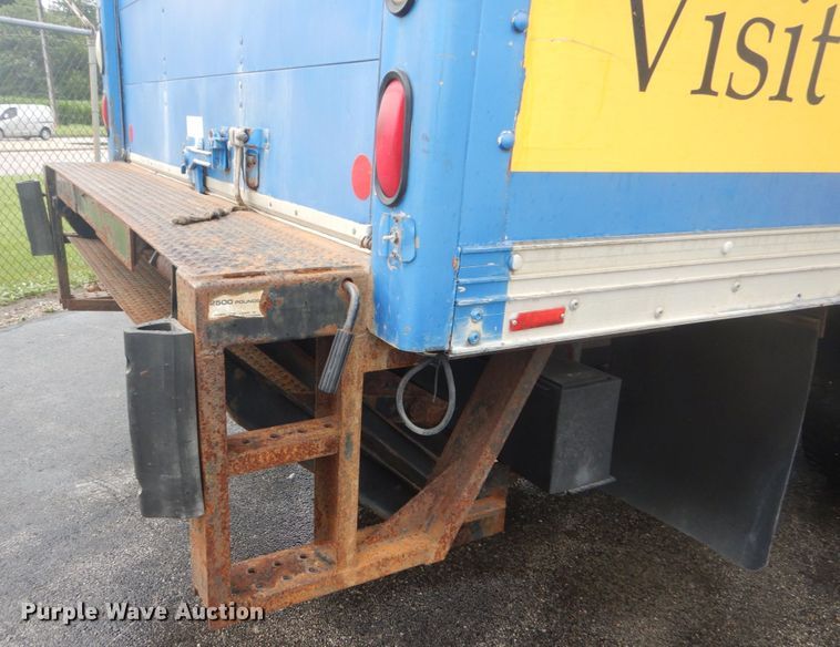 image for item JI9624 2000 GMC C6500  box truck