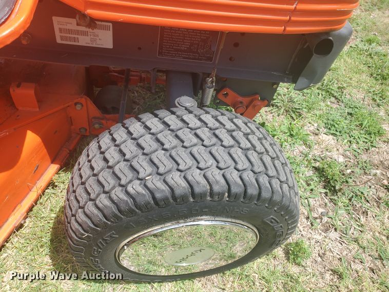 image for item JM9724 1999 Kubota G1800  lawn mower