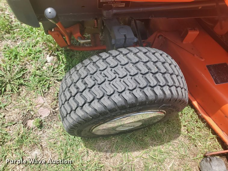 image for item JM9724 1999 Kubota G1800  lawn mower