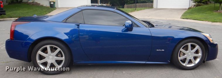 image for item JY9732 2005 Cadillac XLR  convertible