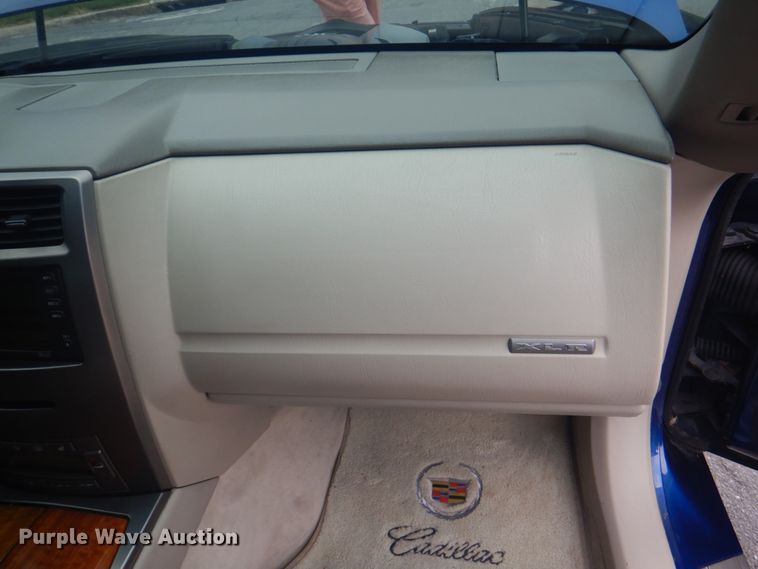 image for item JY9732 2005 Cadillac XLR  convertible