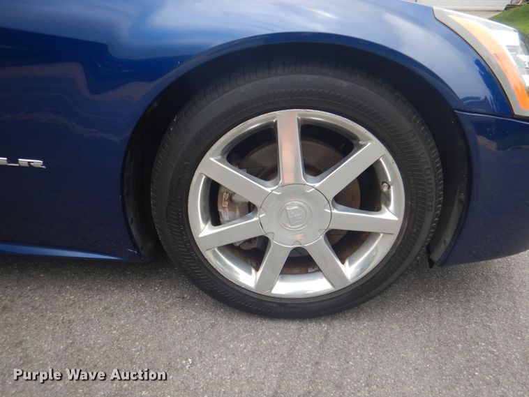 image for item JY9732 2005 Cadillac XLR  convertible