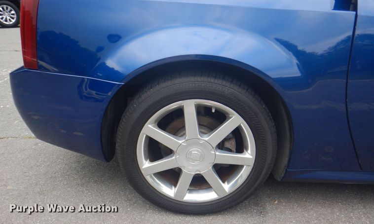 image for item JY9732 2005 Cadillac XLR  convertible