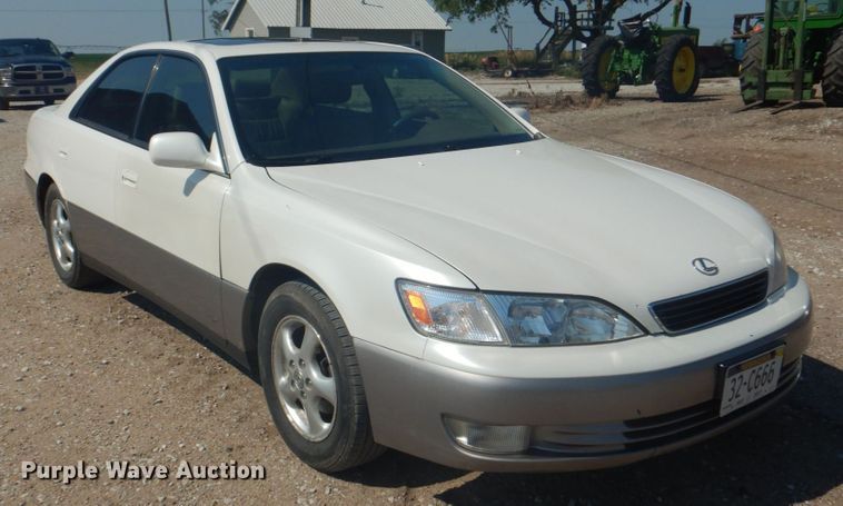 image for item JY9750 1998 Lexus ES 300