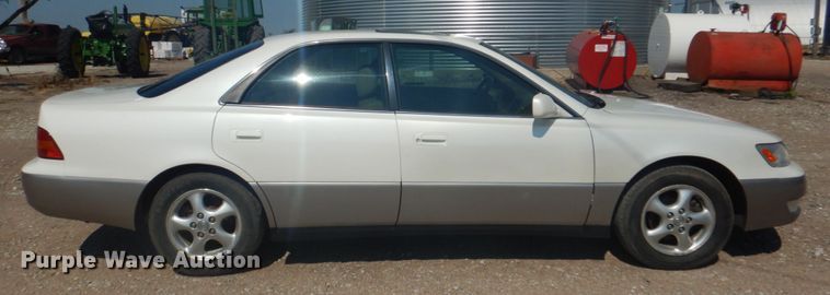 image for item JY9750 1998 Lexus ES 300