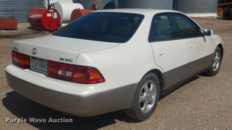 image for item JY9750 1998 Lexus ES 300
