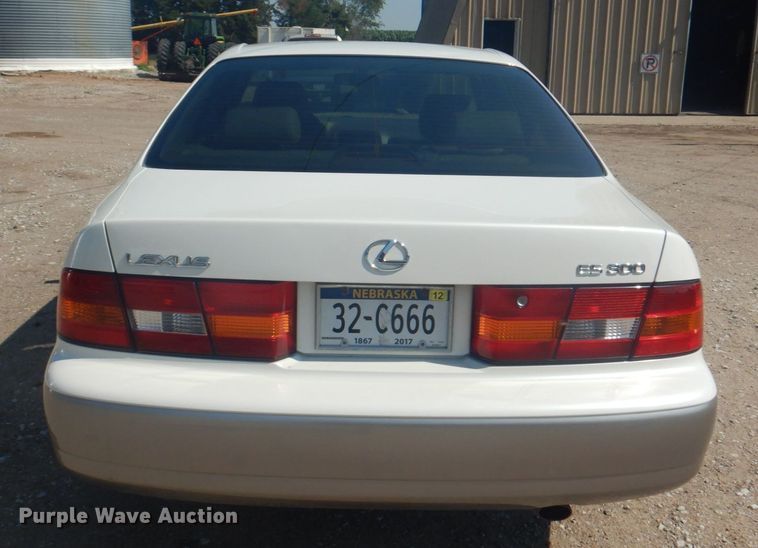 image for item JY9750 1998 Lexus ES 300