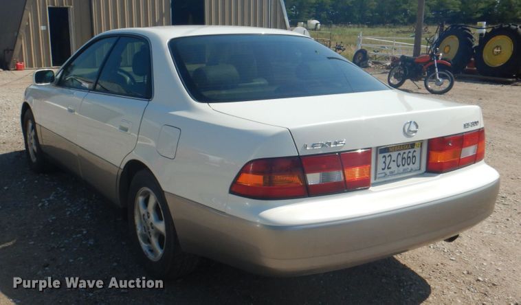 image for item JY9750 1998 Lexus ES 300