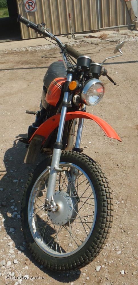 image for item JY9751 1973 Kawasaki 175  motorcycle