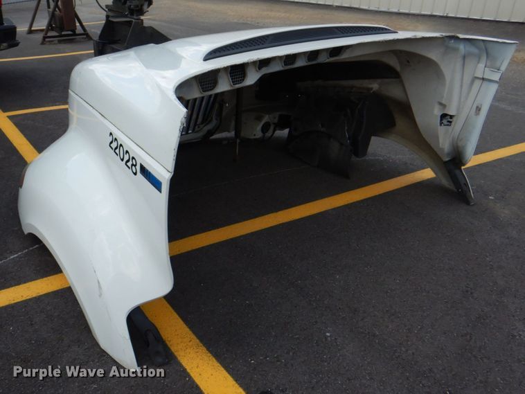 image for item JY9800 2012 International  hood