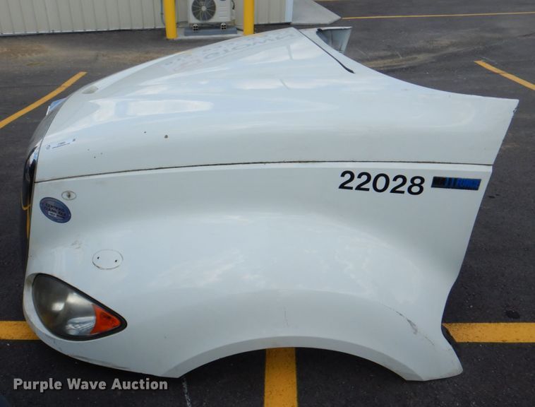 image for item JY9800 2012 International  hood