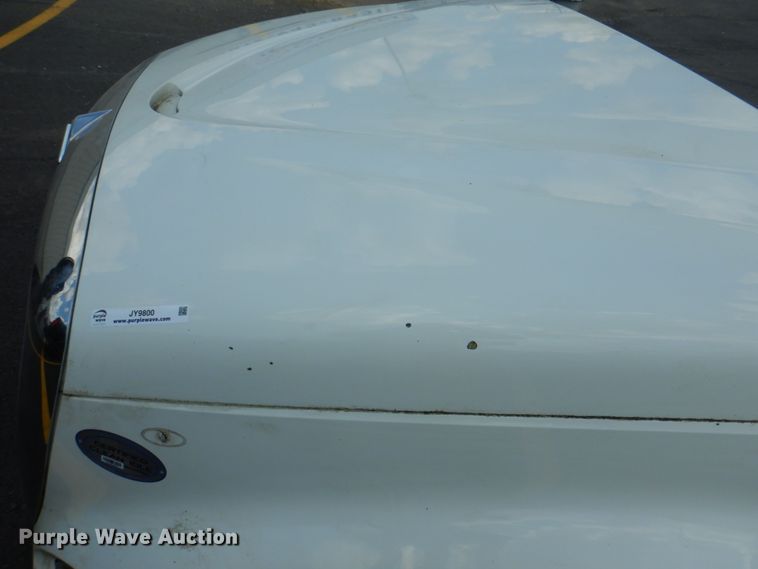 image for item JY9800 2012 International  hood