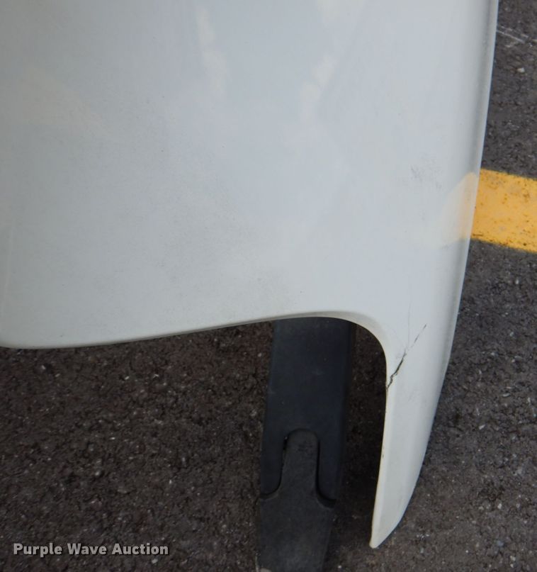 image for item JY9800 2012 International  hood