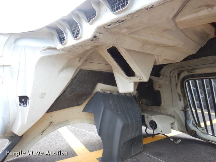 image for item JY9800 2012 International  hood