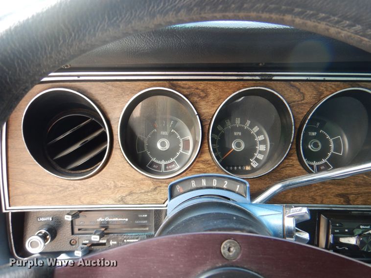 image for item JY9802 1973 Ford Ranchero Squire