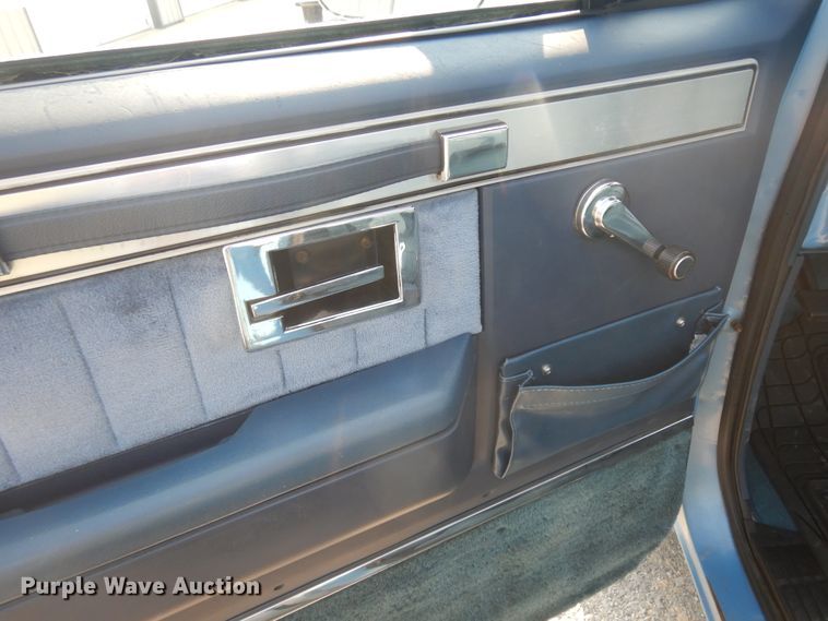 image for item KU9491 1982 Chevrolet Silverado K20  pickup truck