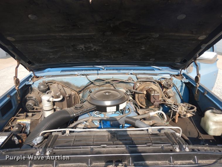 image for item KU9491 1982 Chevrolet Silverado K20  pickup truck