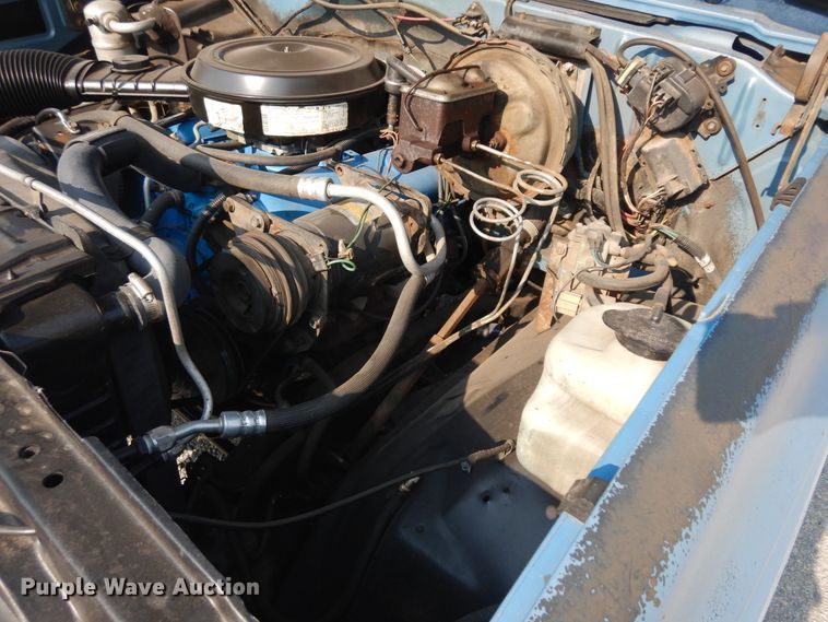 image for item KU9491 1982 Chevrolet Silverado K20  pickup truck