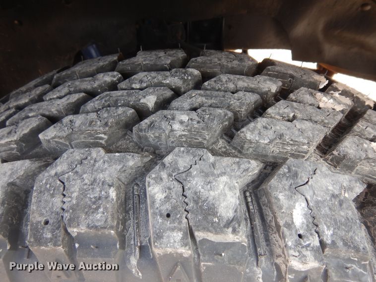 image for item KU9491 1982 Chevrolet Silverado K20  pickup truck