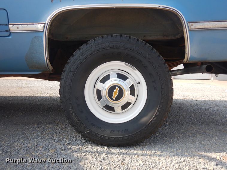 image for item KU9491 1982 Chevrolet Silverado K20  pickup truck