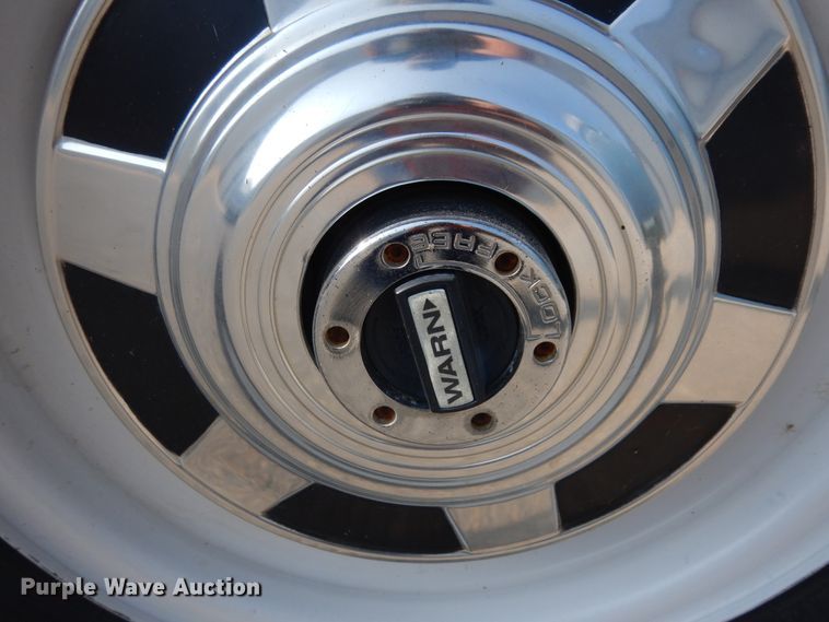 image for item KU9491 1982 Chevrolet Silverado K20  pickup truck