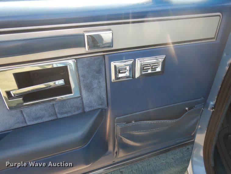 image for item KU9492 1985 Chevrolet Silverado K10  pickup truck