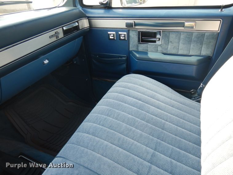 image for item KU9492 1985 Chevrolet Silverado K10  pickup truck