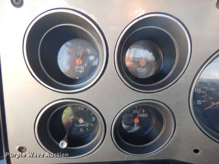 image for item KU9492 1985 Chevrolet Silverado K10  pickup truck