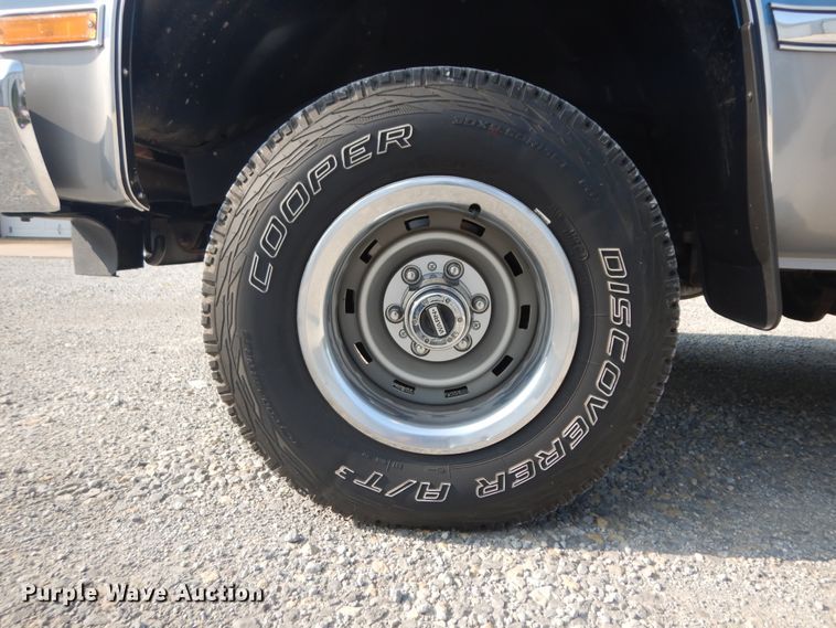 image for item KU9492 1985 Chevrolet Silverado K10  pickup truck