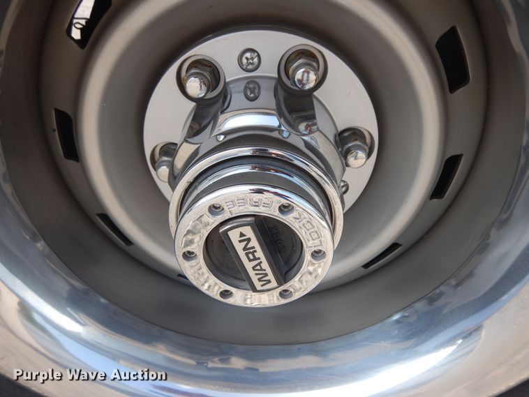 image for item KU9492 1985 Chevrolet Silverado K10  pickup truck