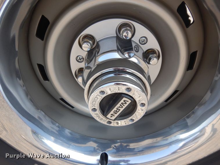 image for item KU9492 1985 Chevrolet Silverado K10  pickup truck