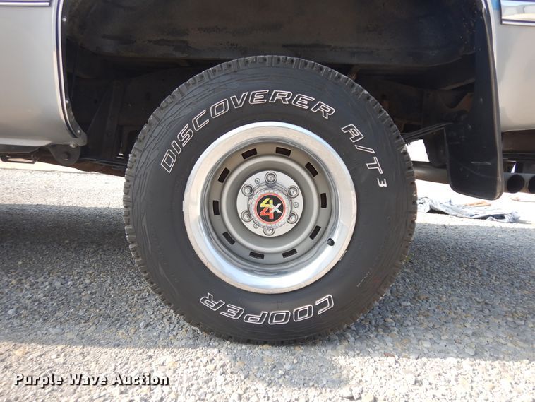 image for item KU9492 1985 Chevrolet Silverado K10  pickup truck