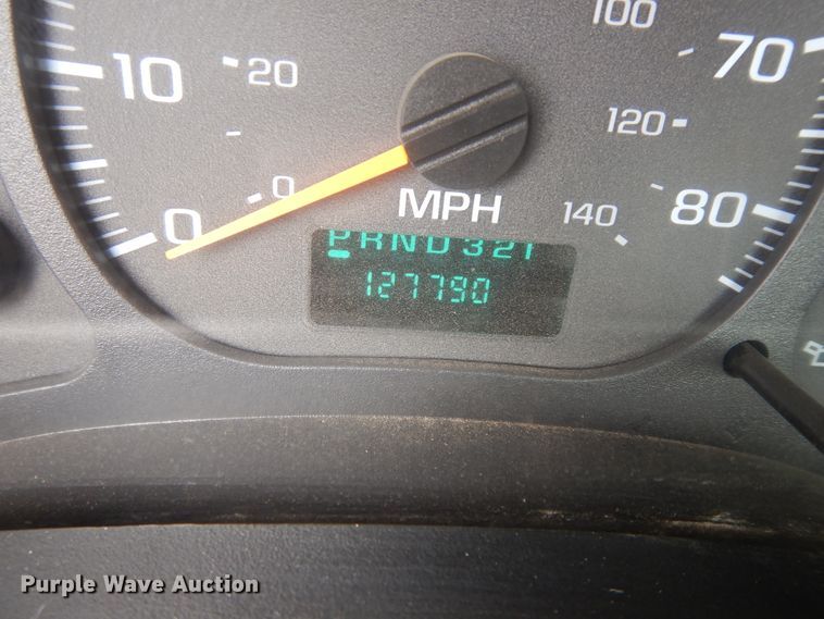 image for item KU9519 2007 GMC C4500  truck cab and chassis