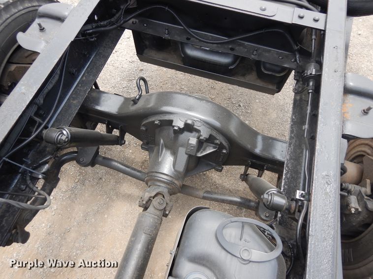 image for item KU9519 2007 GMC C4500  truck cab and chassis