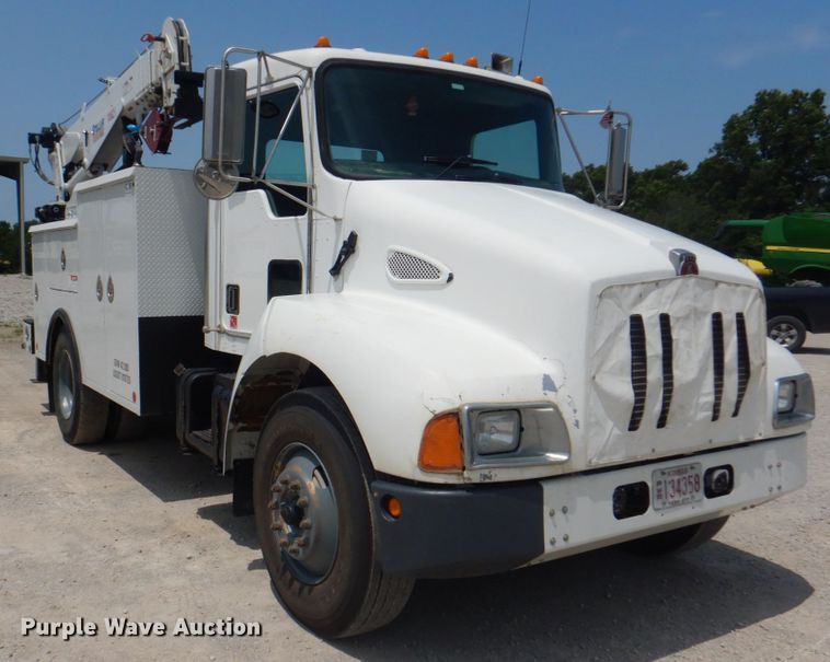 image for item KW9973 2002 Kenworth T300  utility / service truck