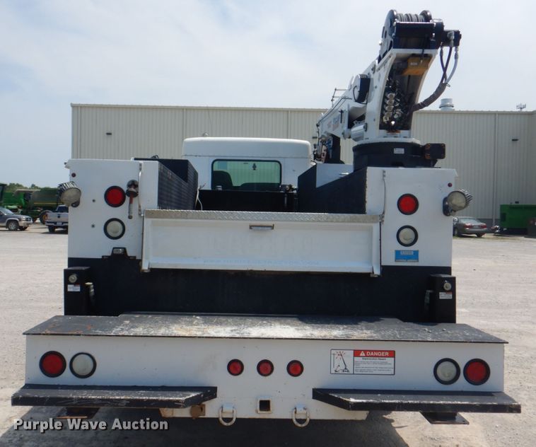 image for item KW9973 2002 Kenworth T300  utility / service truck