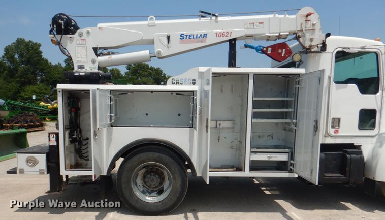 image for item KW9973 2002 Kenworth T300  utility / service truck