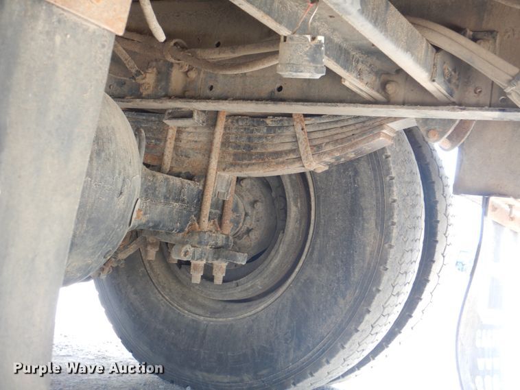 image for item KW9973 2002 Kenworth T300  utility / service truck