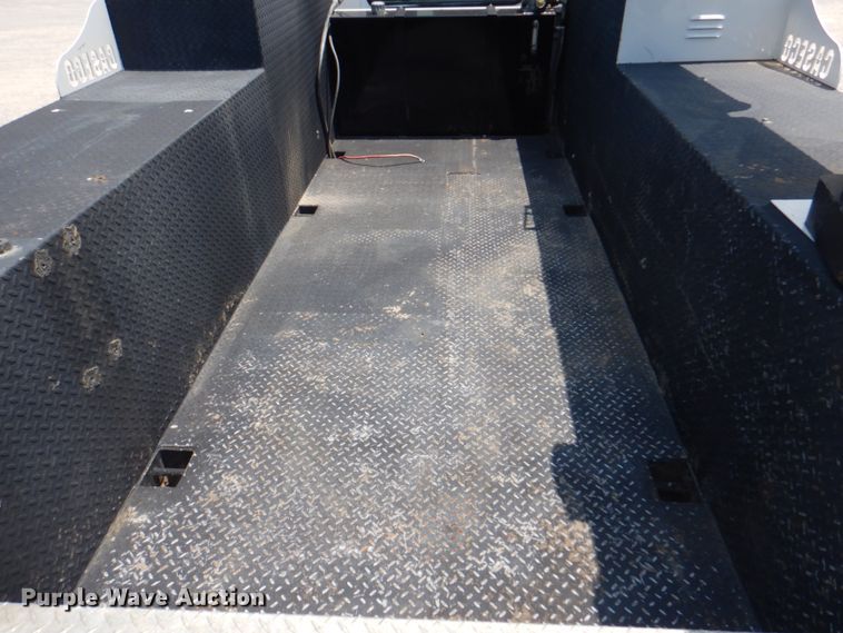 image for item KW9973 2002 Kenworth T300  utility / service truck