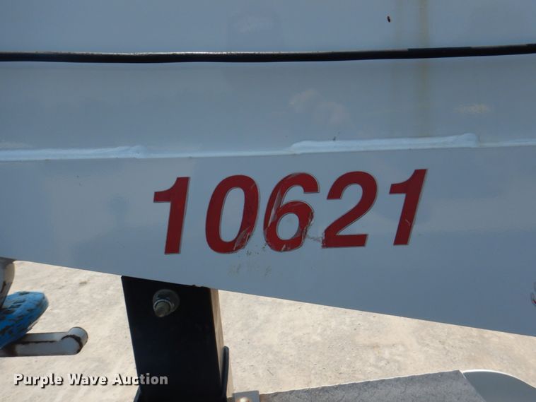 image for item KW9973 2002 Kenworth T300  utility / service truck