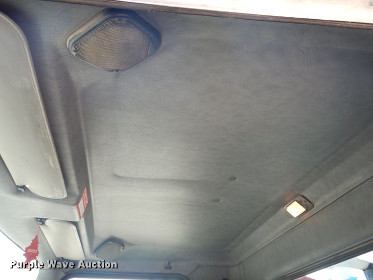 image for item KW9973 2002 Kenworth T300  utility / service truck